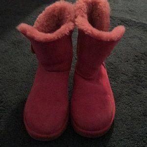 Pink uggs